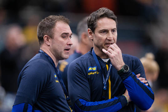 Assistant coach Michael Apelgren and Head coach Glenn