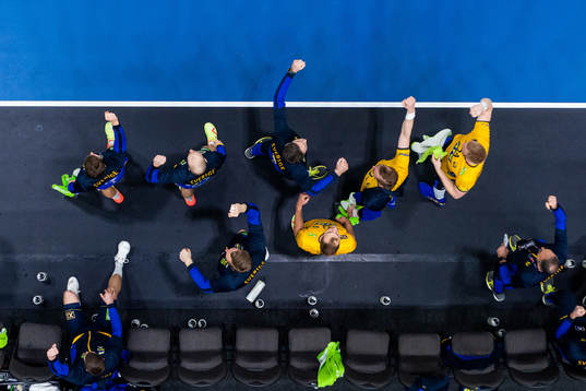 Head coach Glenn Solberg of Sweden celebrates with players