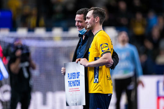 Hampus Wanne of Sweden is awarded Player of the Match