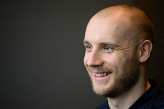 Daniel Pettersson at a press event with Sweden
