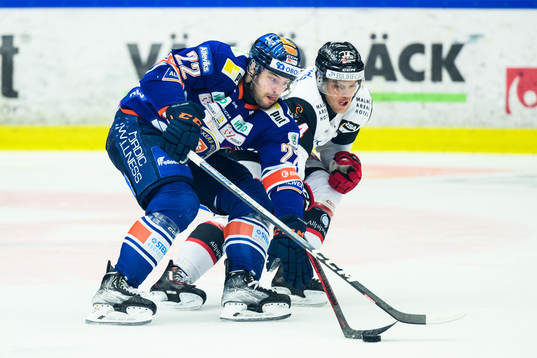 Växjös Tobias Rieder och Malmö Redhawks Carl-Johan Lerby