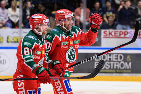 Frölundas Ryan Lasch och Joel Lundqvist jublar