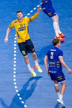 Niclas Ekberg of Sweden celebrates while Janus Dadi