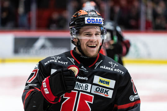Örebros William Wikman jublar