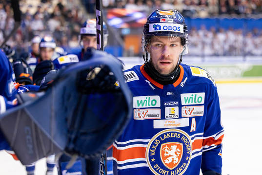 Växjös Robert Rosén jublar