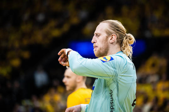 Mikael Appelgren of Sweden in pain