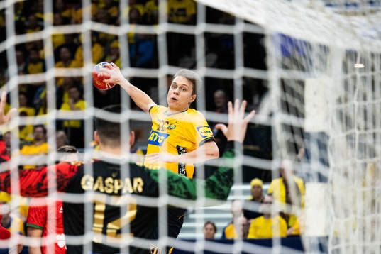 Lucas Pellas of Sweden