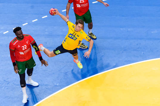 Lucas Pellas of Sweden