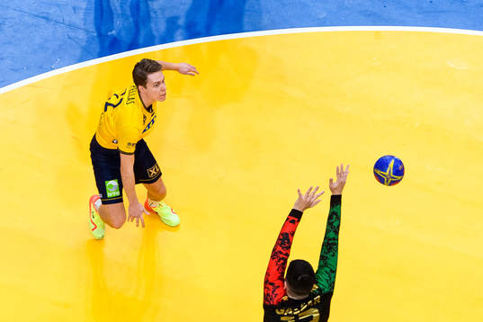 Lucas Pellas of Sweden