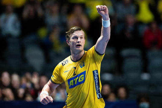 Jonathan Carlsbogård of Sweden celebrates