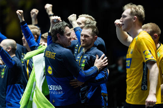 Head coach Glenn Solberg of Sweden celebrates