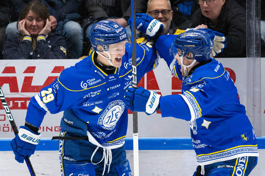 Leksands Emil Heineman jublar med Matt Caito