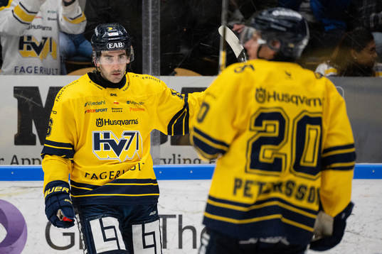HV71s Joseph Laleggia och André Petersson jublar