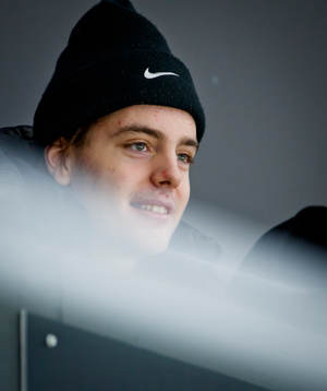 Örebros Leo Carlsson på läktarplats