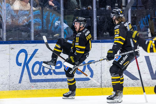 Västerås Anton Svensson jublar