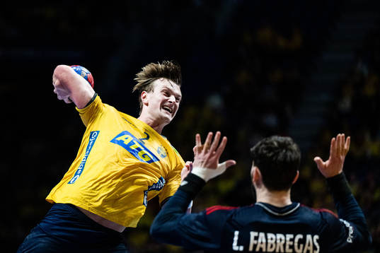 Jonathan Carlsbogård of Sweden