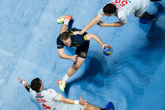 Ignacio Pecina Tome Daniel Dujshebaev Dovichebaeva against