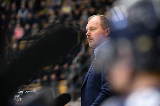 HV71s tränare Johan Lindbom