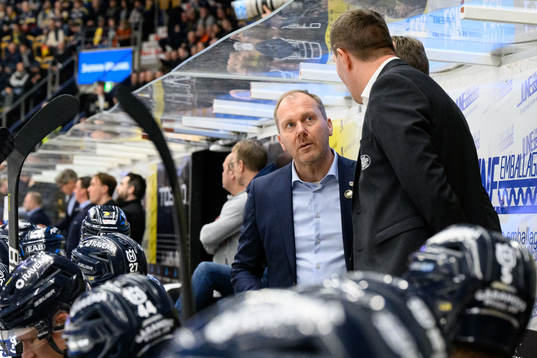 HV71s tränare Johan Lindbom