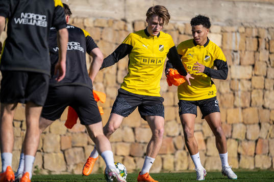 Sigge Jansson och Momodou Lamin Sonko