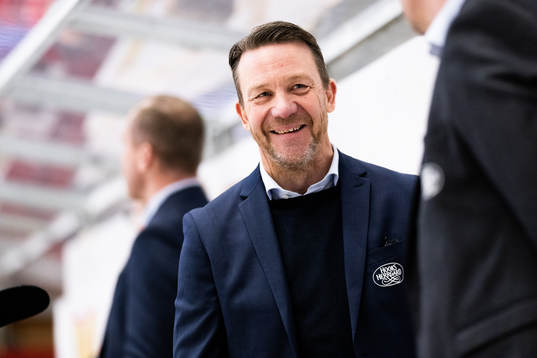 HV71s assisterande tränare Charles Berglund