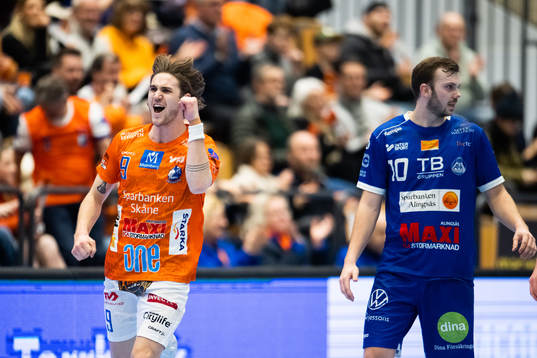 IFK Kristianstads Anton Hallbäck jublar