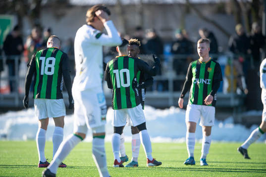 GAIS spelare jublar