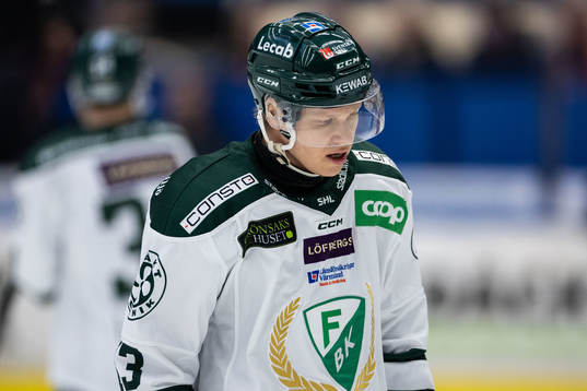 Färjestads Daniel Viksten deppar