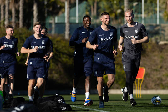 IFK Göteborgs Marcus Berg och målvakt Pontus Dahlberg
