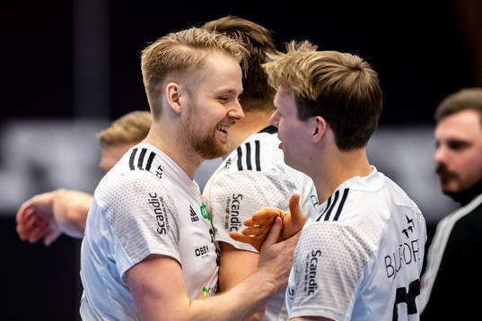 OV Helsingborgs Mattias Thynell jublar