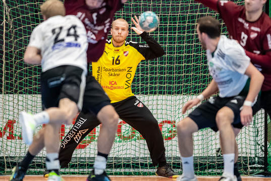 Lugis målvakt Kasper Hall