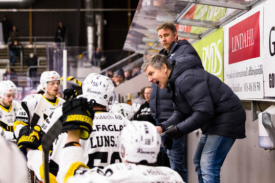Västerås tränare Tero Lehterä  ger direktiv