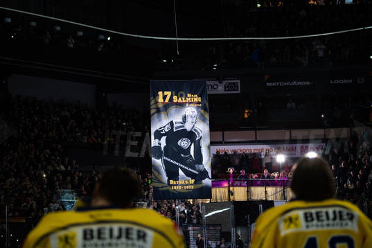 Bläddra bland fler bilder av Ishockey, Game for Börje, Tre Kronor Legends - Toronto Maple Leafs Alumni