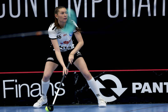 Nackas Philippa Blom