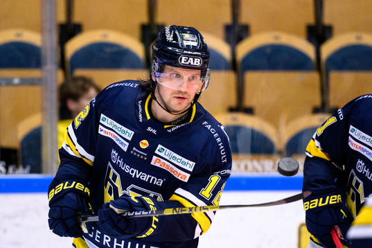 HV71s Kalle Maalahti innan ishockeymatchen i SHL mellan