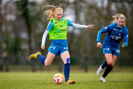 Malin Brenn and Emilie Nautnes of the Norwegian women's