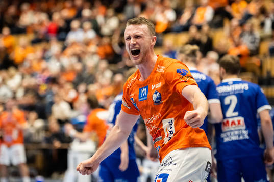 IFK Kristianstads Philip Henningsson jublar