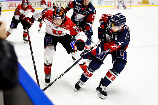 Örebros Milton Oscarson och Linköpings Christoffer Ehn
