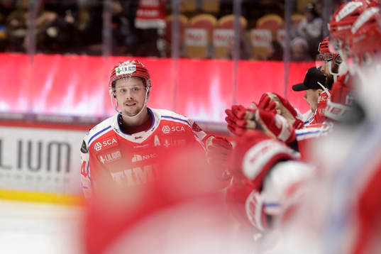 Timrås Jonathan Dahlén jublar