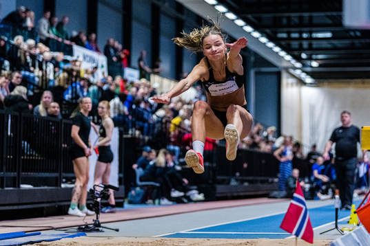 Thea Bremset of IL Norna Salhus
