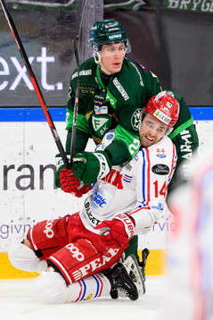 Färjestads Mattias Göransson och Timrås Emil Pettersson