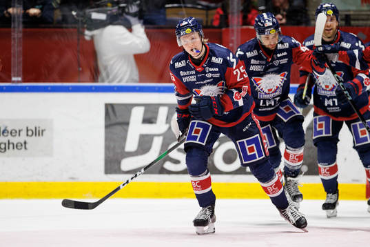 Linköpings Filip Bystedt jublar