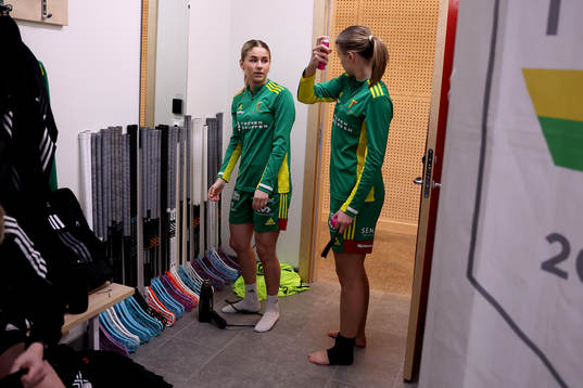 Thorengruppens Moa Johansson innan innebandymatchen i