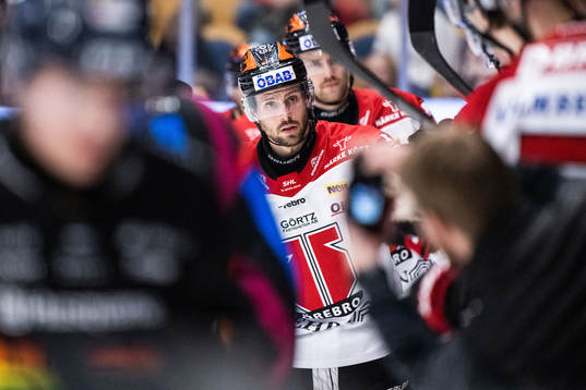 Örebros Mathias Bromé jublar