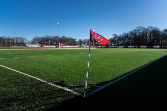 Hörnflagga med Helsingborgs emblem fotbollsmatchen i