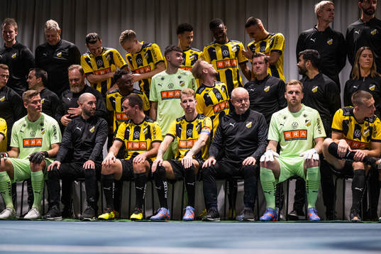 Samuel Gustafson, tränare Per-Mathias Høgmo och målvakt