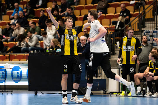 Hammarbys Anders Wik Rydberg jublar framför OV