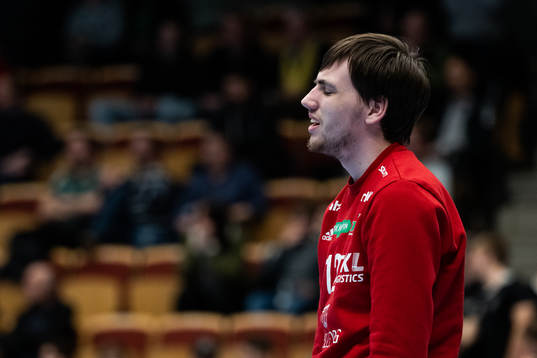 OV Helsingborgs målvakt Markus Jönsson deppar