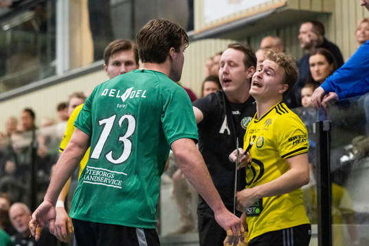 Önnereds Johan Blickhammar reagerar mot Sävehofs