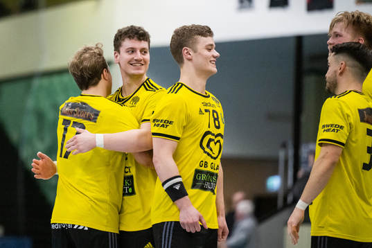 Sävehofs Sebastian Spante och Elias Á Skipagøtu jublar